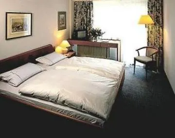 Отель Am Schloss 3*